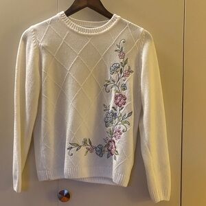 Alfred Dunner White Chenille Sweater with Floral Embroidery Petite Medium